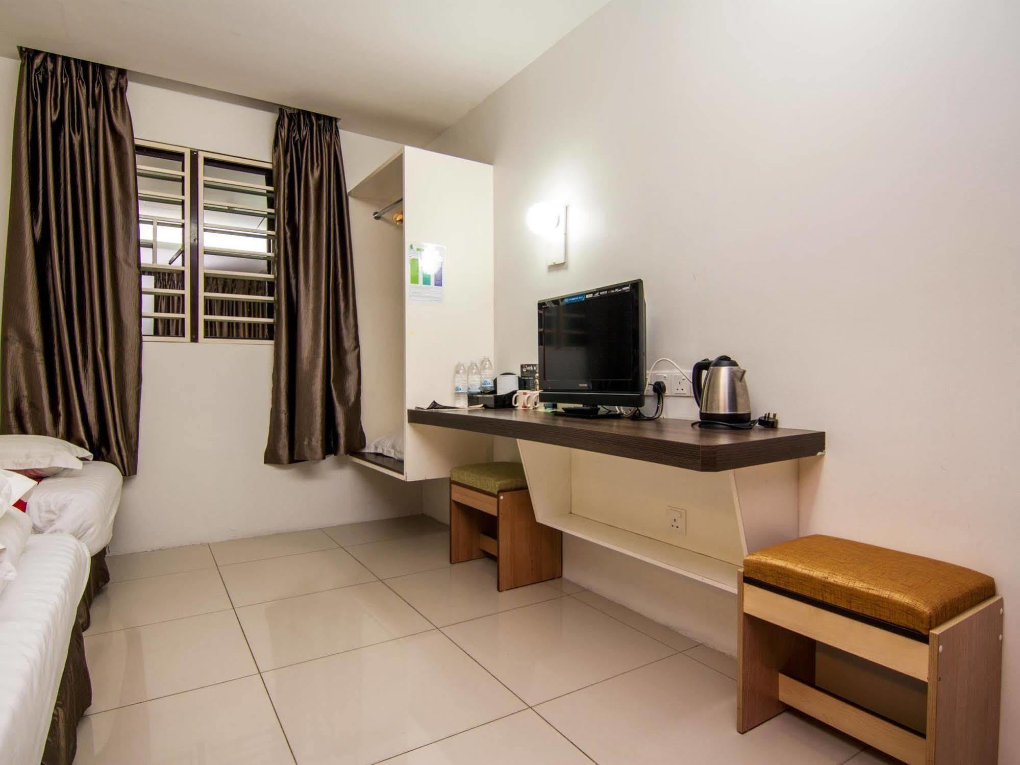 Green Hotel Puchong Kültér fotó